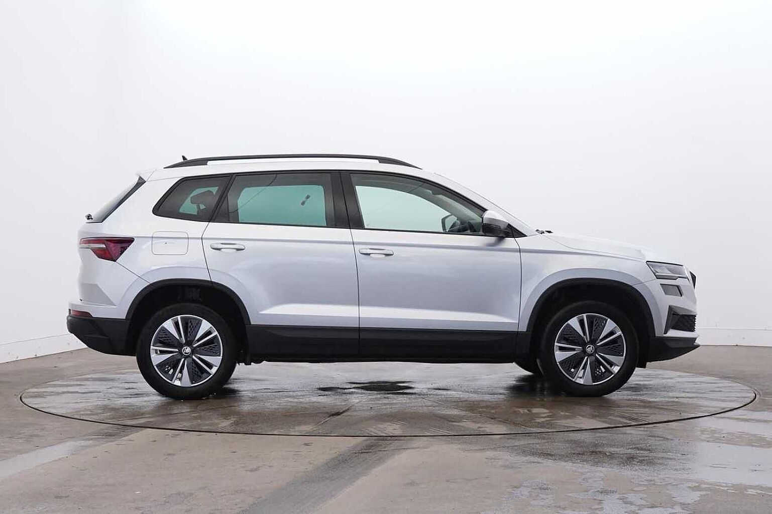 SKODA Karoq SUV 1.0 TSI (110ps) SE Drive