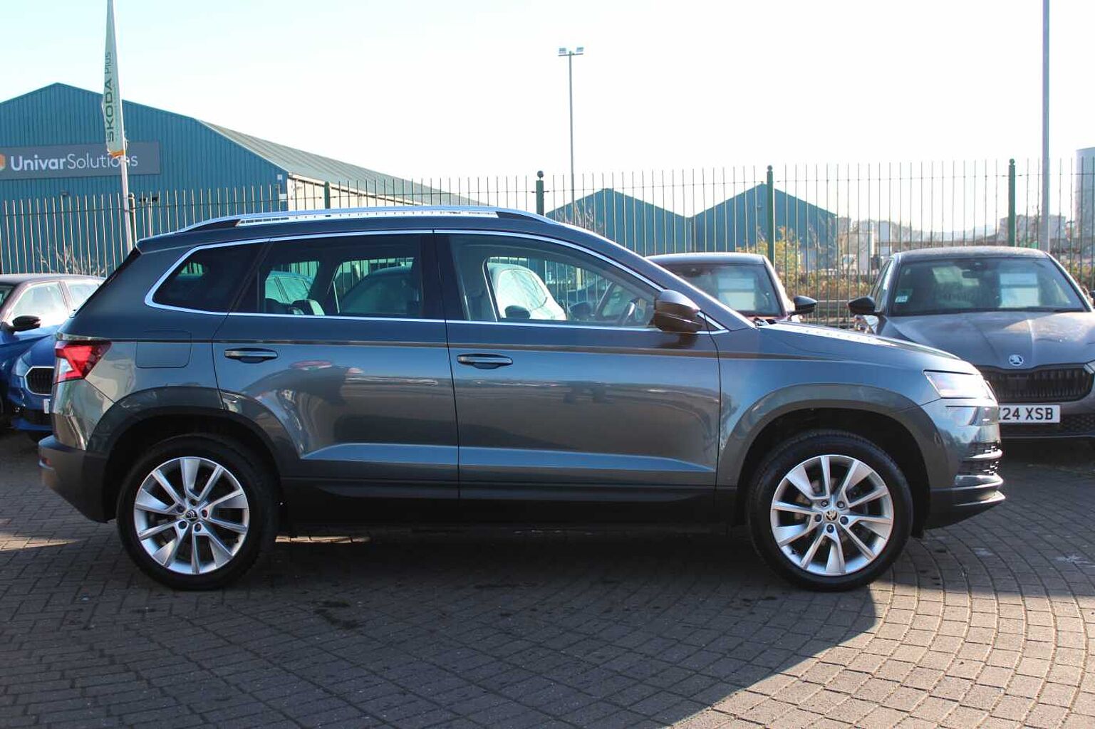 SKODA Karoq SUV 1.5 TSI (150ps) SE L