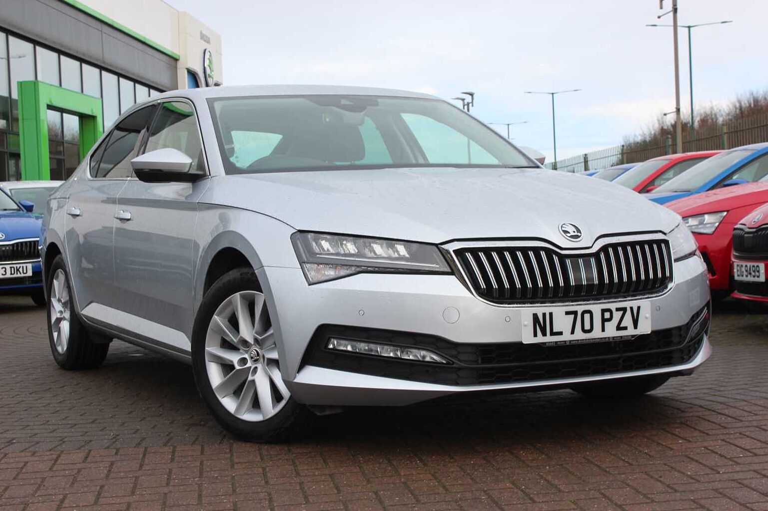 SKODA Superb 2.0 TDI (150ps) SE Technology Hatchback