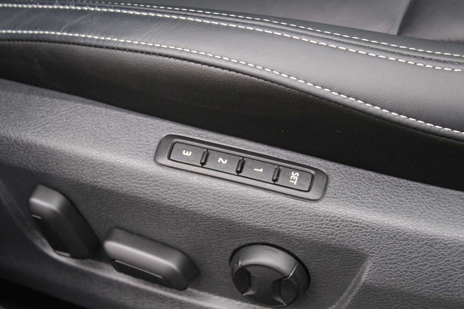 SKODA Superb iV 1.4 TSI (218ps) SE L Plug-In Hybrid Auto/DSG Hatchback